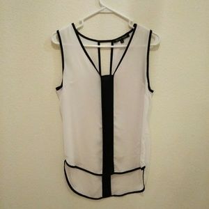 Sleeveless blouse
